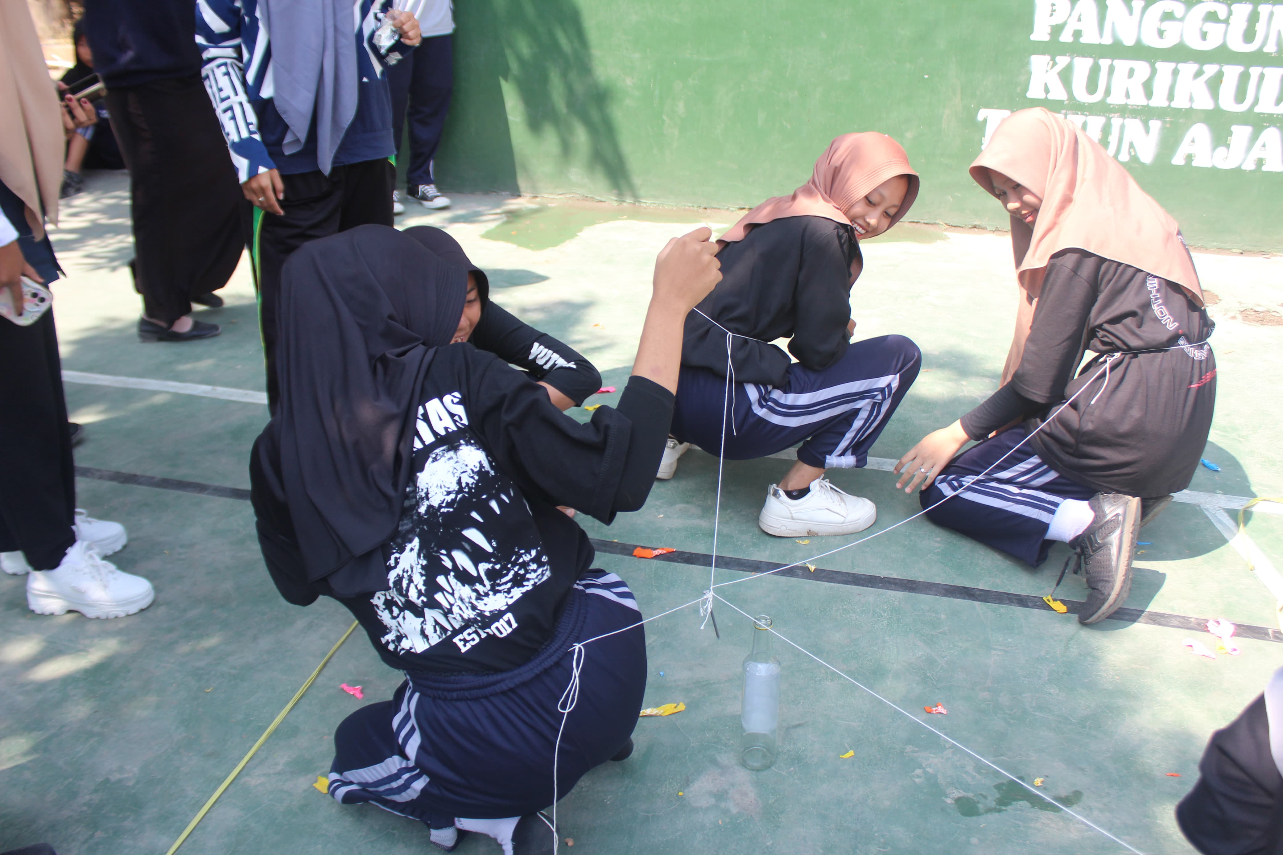 Lomba 17 an